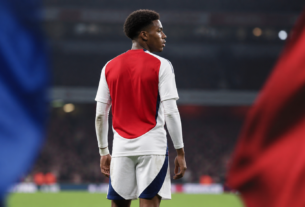 Chelsea and Manchester United Eye Arsenal Midfielder Myles Lewis-Skelly