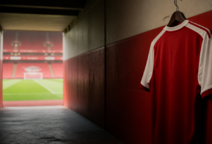 Ian Wright Says Gabriel Martinelli Deserves Greater Respect Amid Arsenal Exit Speculation