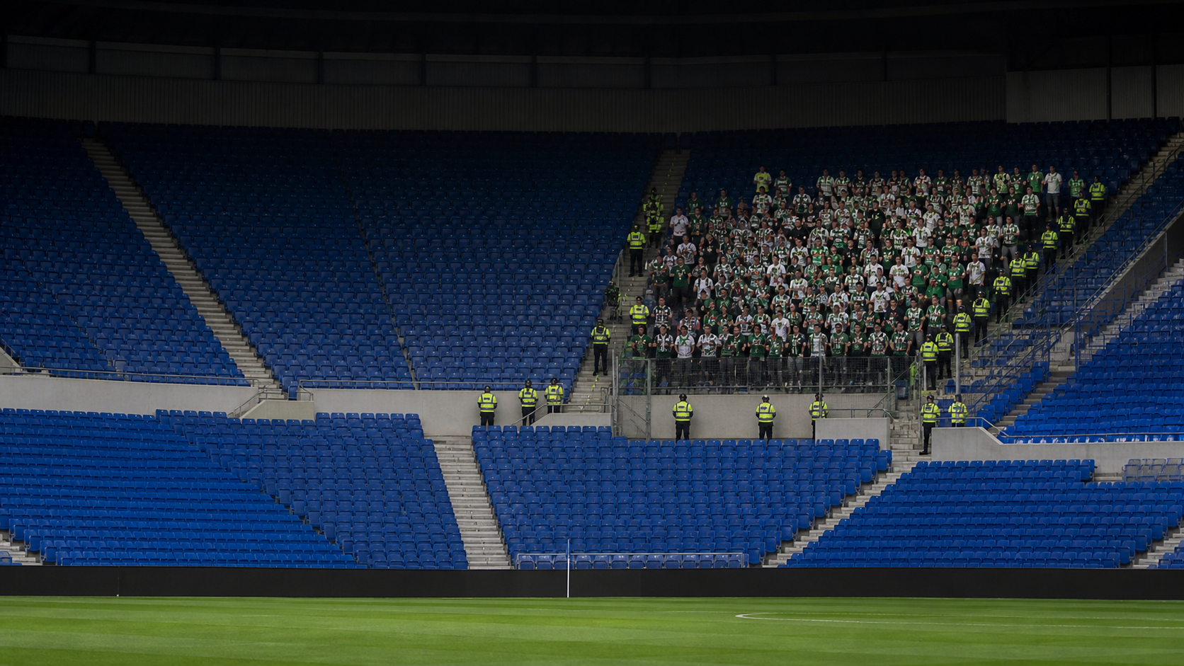 Martin O'Neill Would Prefer Celtic to Have No Supporters Rather Than Just 300 at Ibrox After Rangers Confirm Allocation