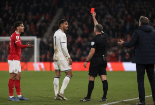 Wrexham AFC: Phil Parkinson Says Swansea Skipper Ben Cabango Deserved a Red Card