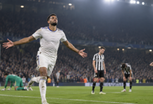 Calvert-Lewin Leads Leeds Rout of Lacklustre Newcastle to Move Third | Premier League