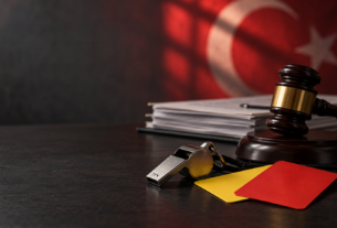 Seven Arrested in Corruption Probe, Including Head of Turkish Referees