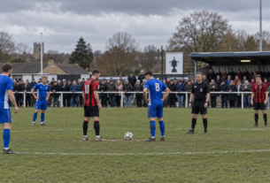 Controversial Mulbarton vs Woodford FA Cup Replay Draws Hundreds